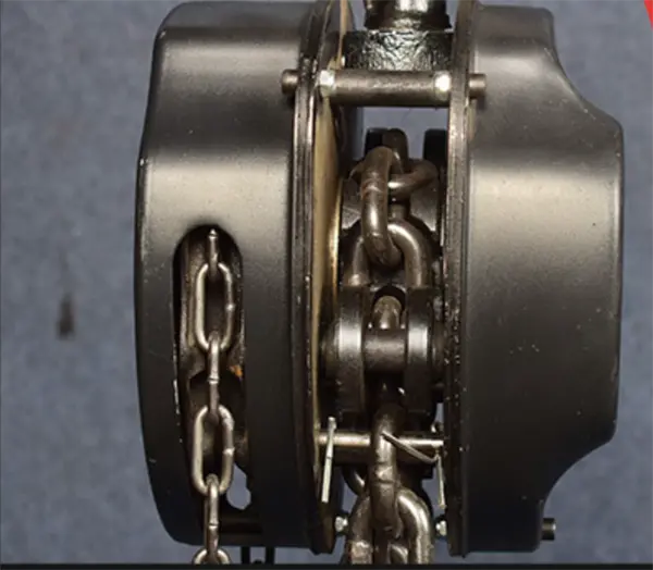 Guide chain wheel
